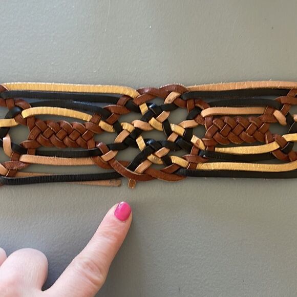 Fossil- Multi Color Braided Women’s Leather Belt, Size M - Picture 5 of 6